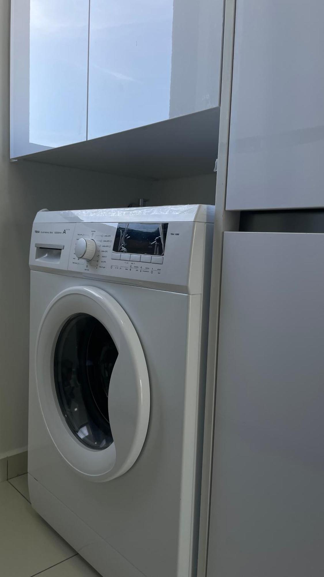 Apartment New Instagramable 2br For 10pax 无敌美景两房民宿 Beacon Executive George Town