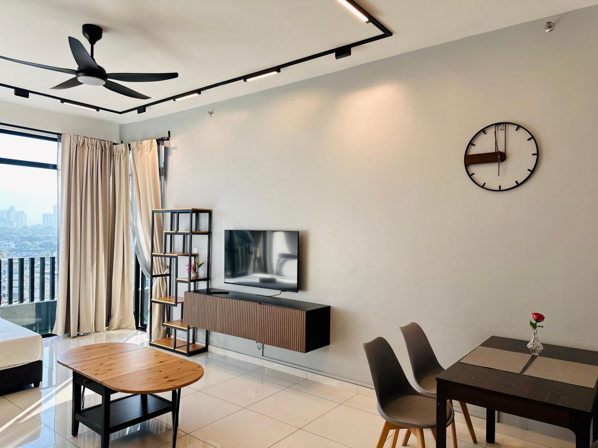 New Instagramable 2br For 10pax 无敌美景两房民宿 Beacon Executive Apartment *
